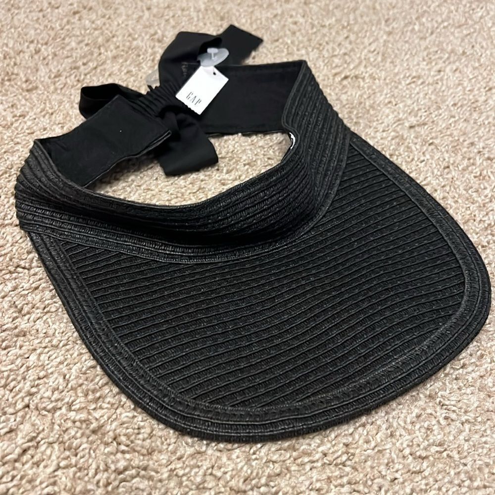 Gap hat  - Picture 2 of 3
